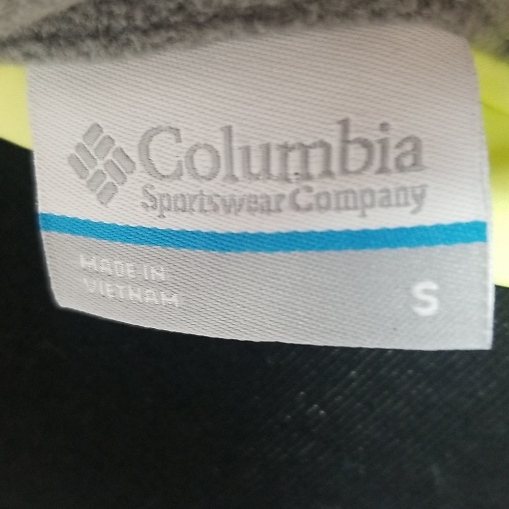 COLUMBIA Quilted Zip Front Vest - Picture 8 of 10
